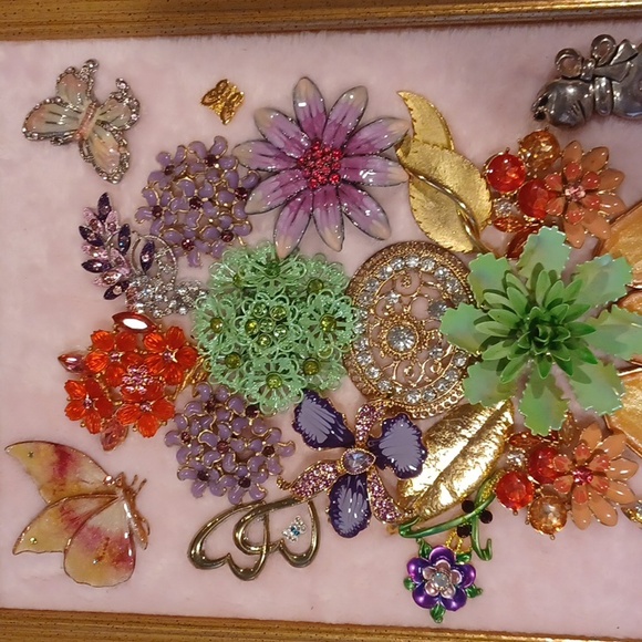 Floral Picture Art With Cats And Butterflies - Picture 4 of 7